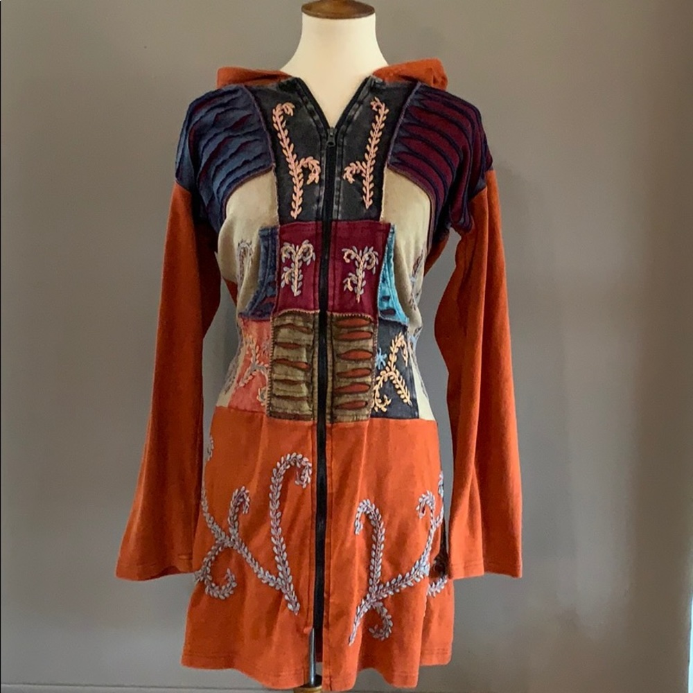 NWOT Zip up tunic with hood